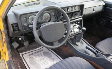 Triumph-tr7-1976-yellow-14