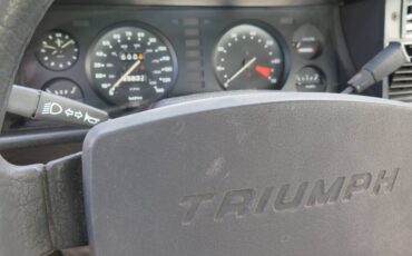 Triumph-tr7-1976-yellow-15