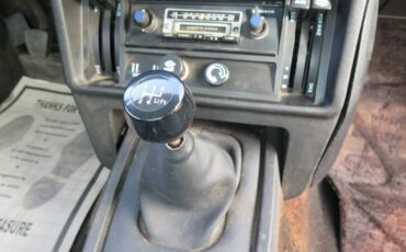 Triumph-tr7-1976-yellow-19