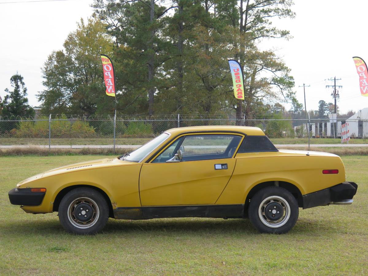 Triumph-tr7-1976-yellow-2