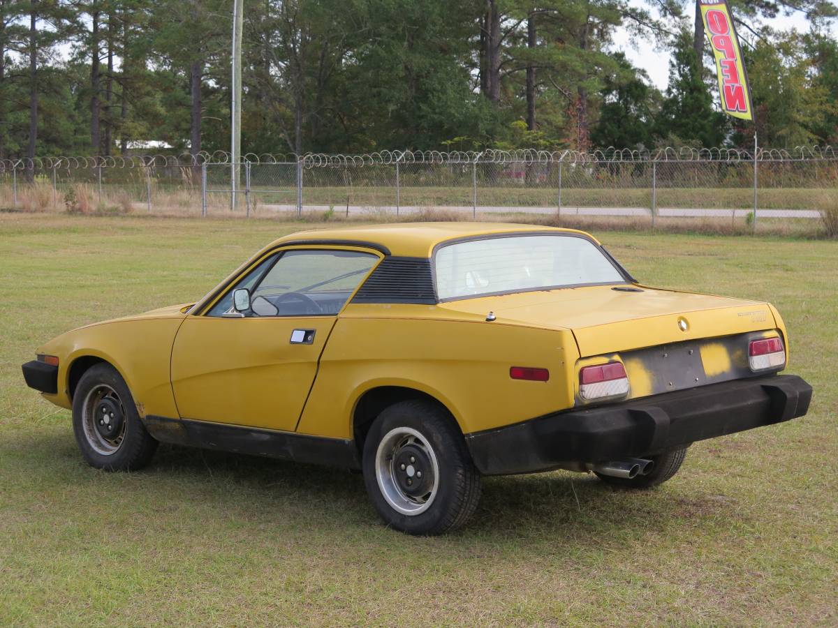 Triumph-tr7-1976-yellow-3