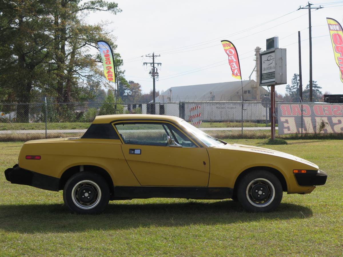 Triumph-tr7-1976-yellow-6
