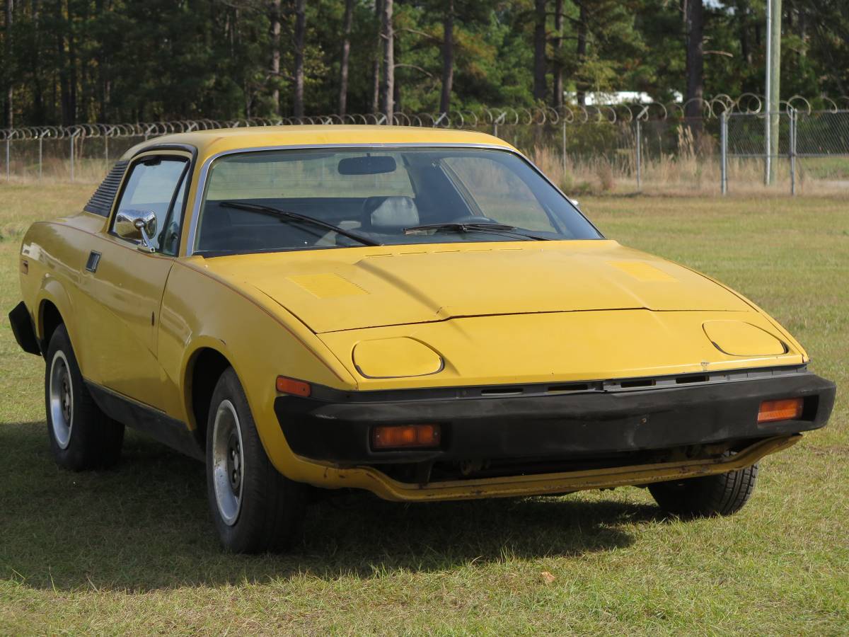 Triumph-tr7-1976-yellow-8