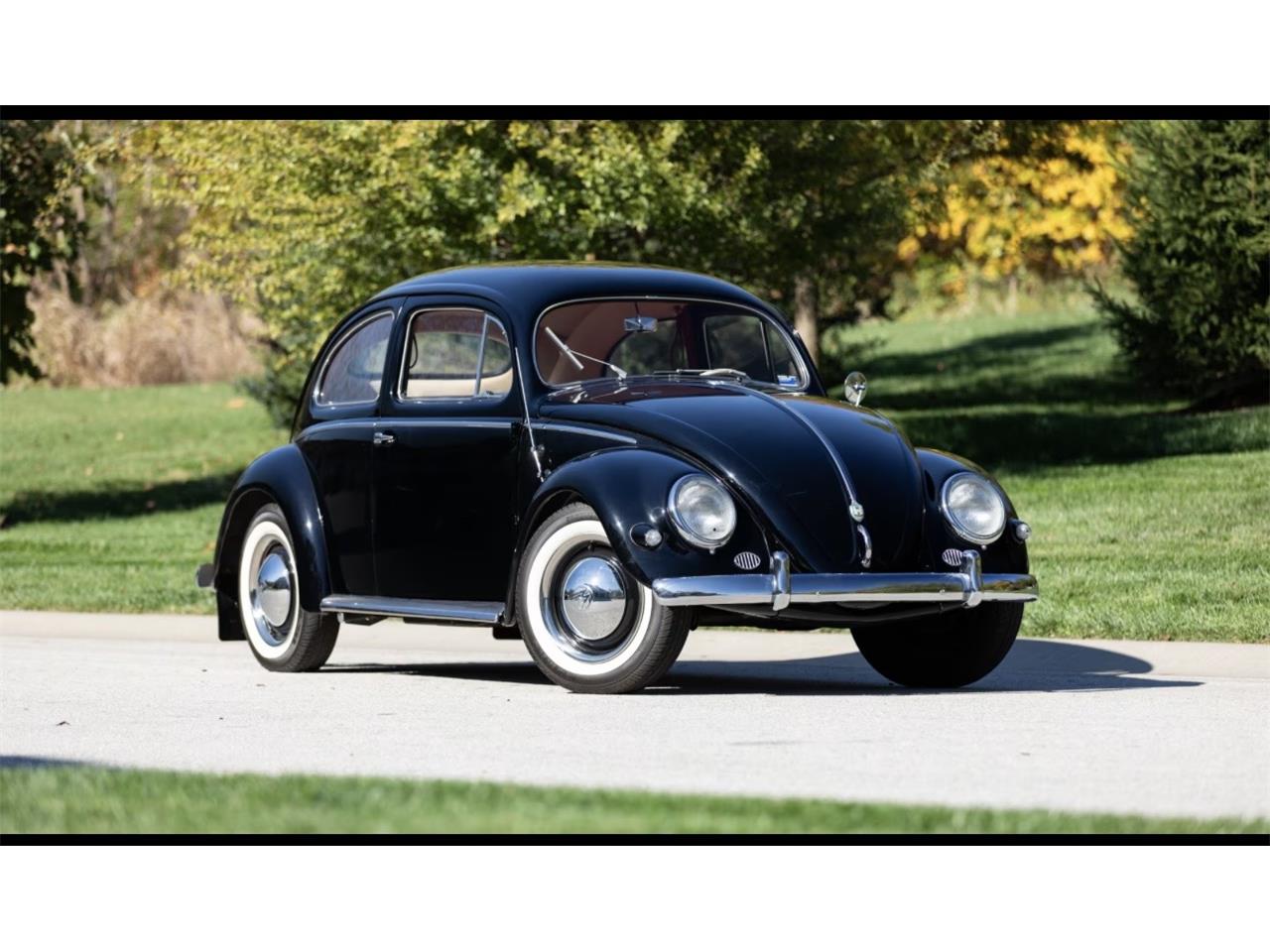 Volkswagen-Beetle-1955-Black-Red-1
