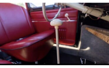 Volkswagen-Beetle-1955-Black-Red-11