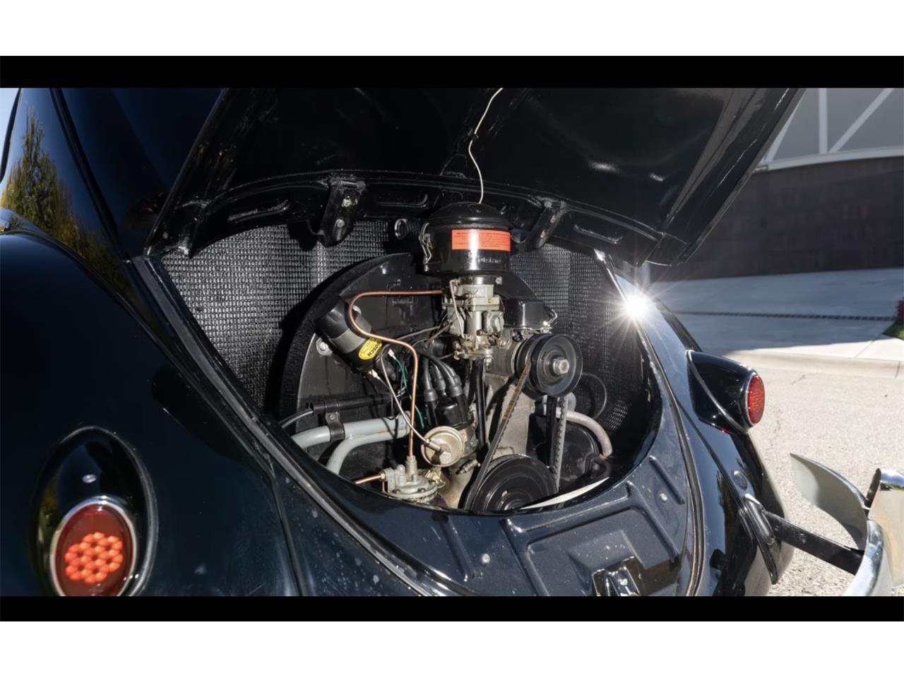 Volkswagen-Beetle-1955-Black-Red-22