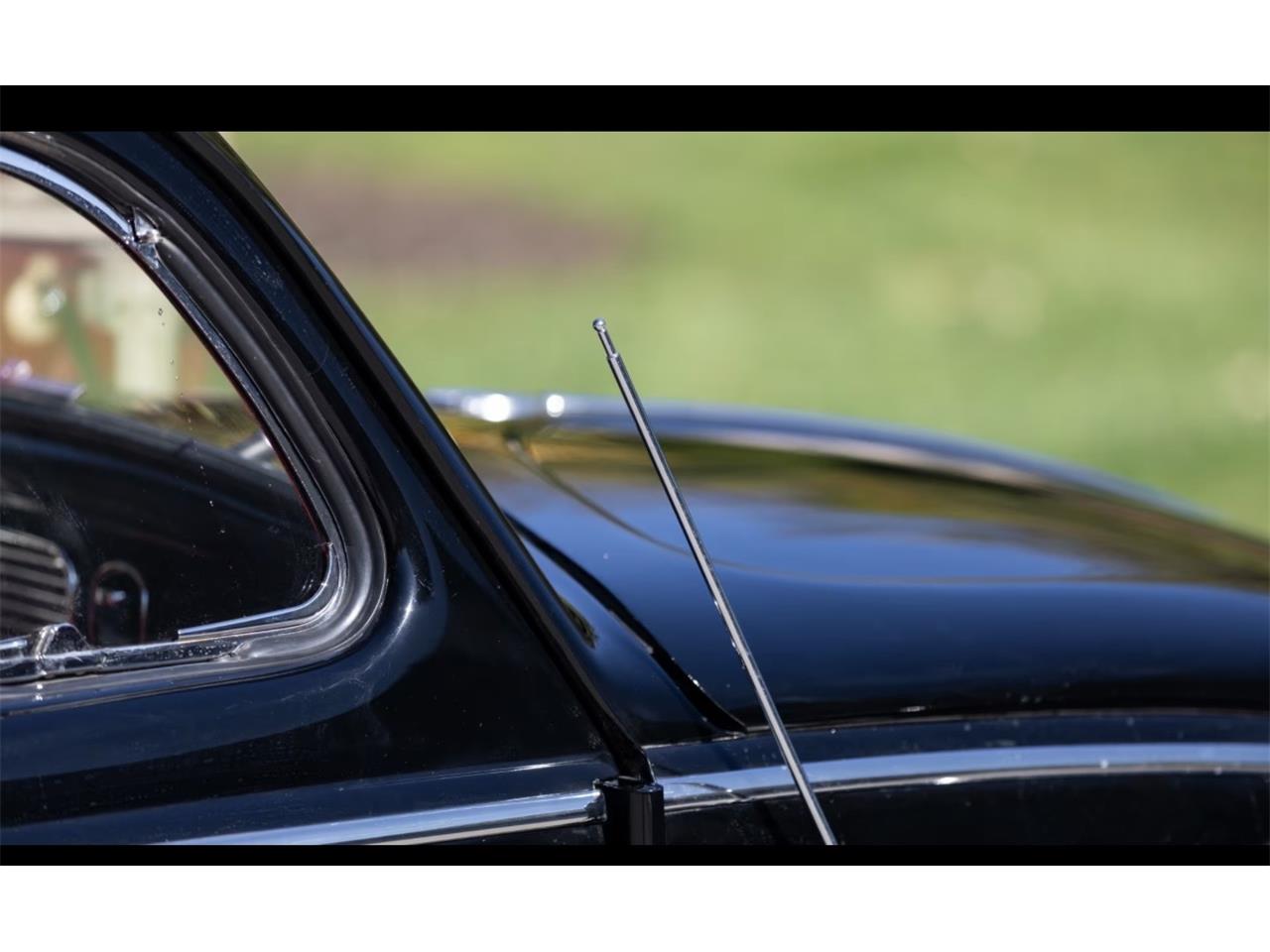 Volkswagen-Beetle-1955-Black-Red-25