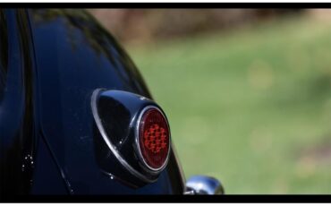 Volkswagen-Beetle-1955-Black-Red-26