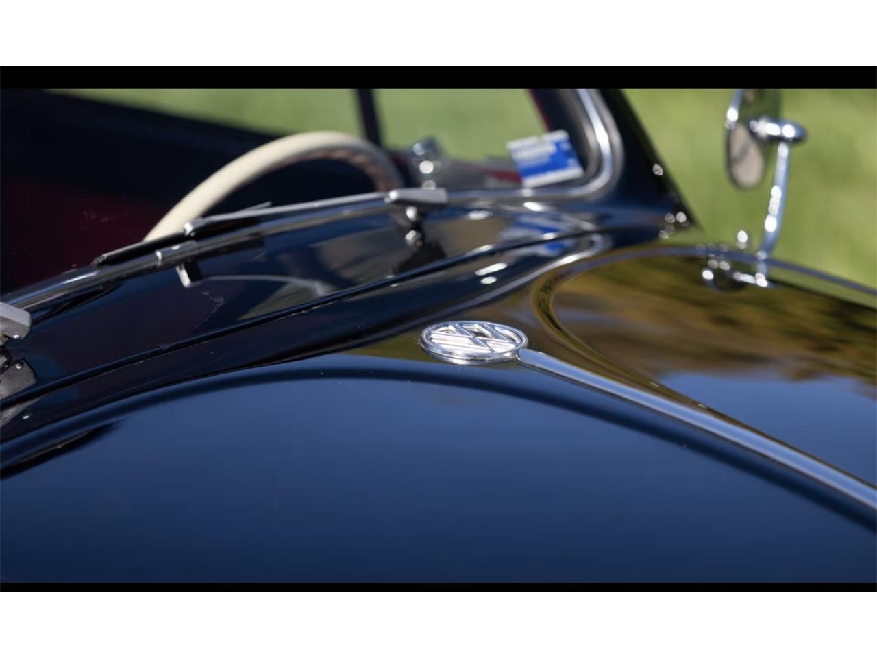 Volkswagen-Beetle-1955-Black-Red-28