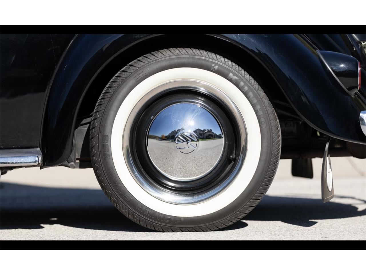 Volkswagen-Beetle-1955-Black-Red-33