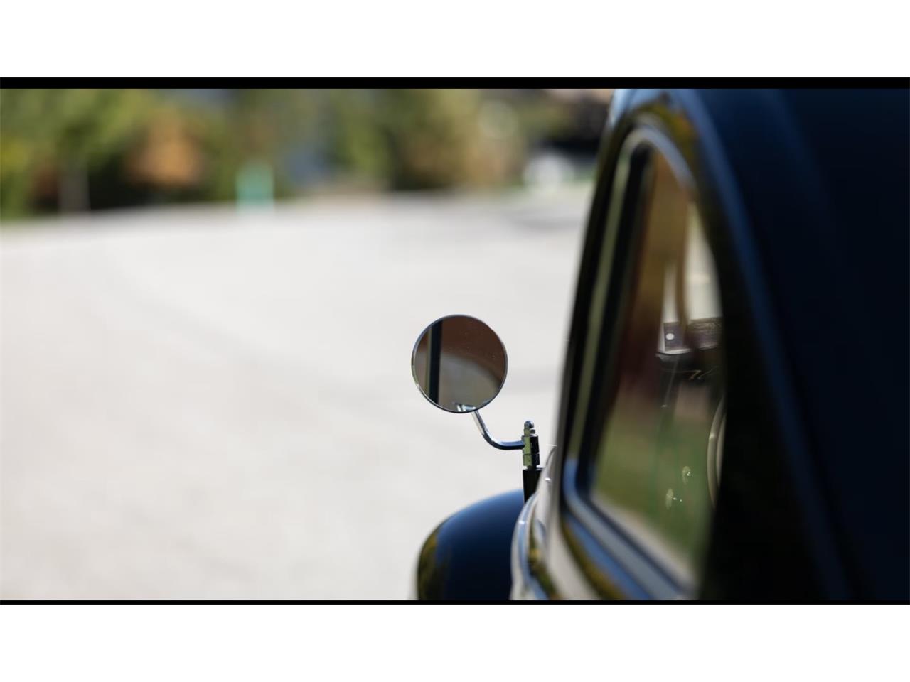 Volkswagen-Beetle-1955-Black-Red-34