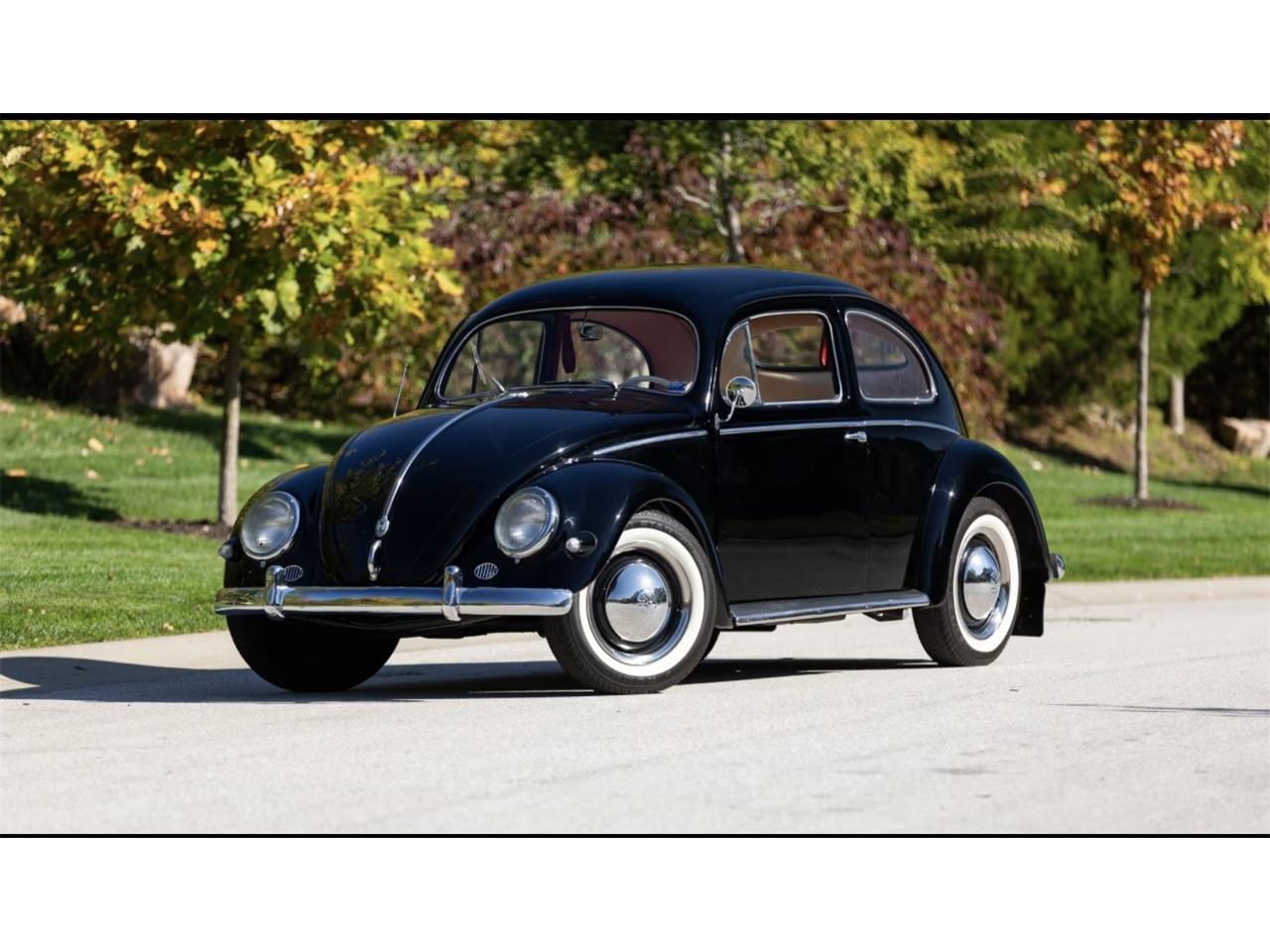Volkswagen-Beetle-1955-Black-Red-4