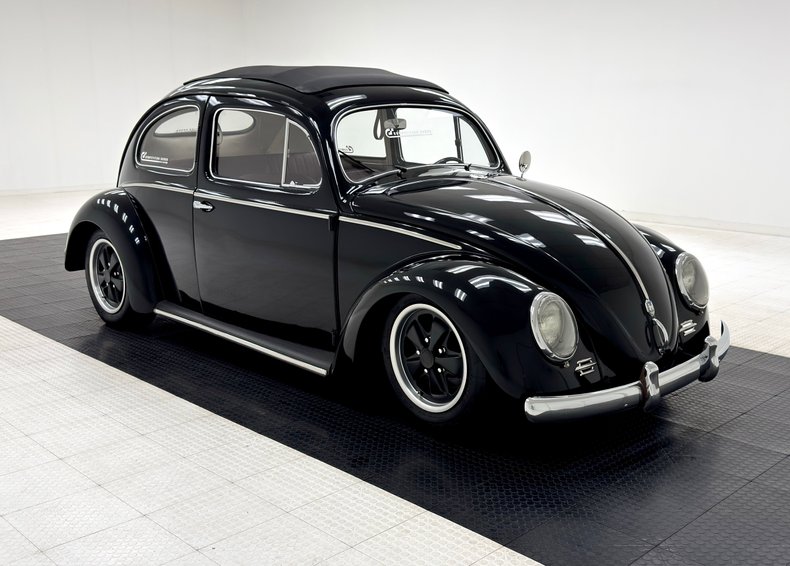 Volkswagen-Beetle-1956-Black-Oxblood-14