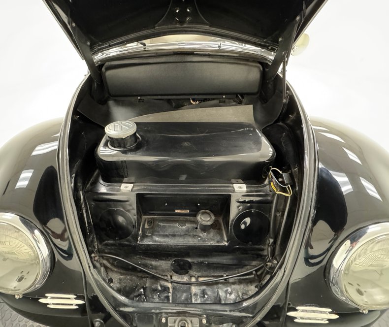 Volkswagen-Beetle-1956-Black-Oxblood-28