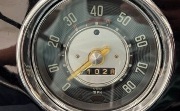 Volkswagen-Beetle-1956-Black-Oxblood-3