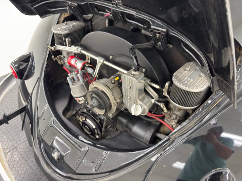 Volkswagen-Beetle-1956-Black-Oxblood-33