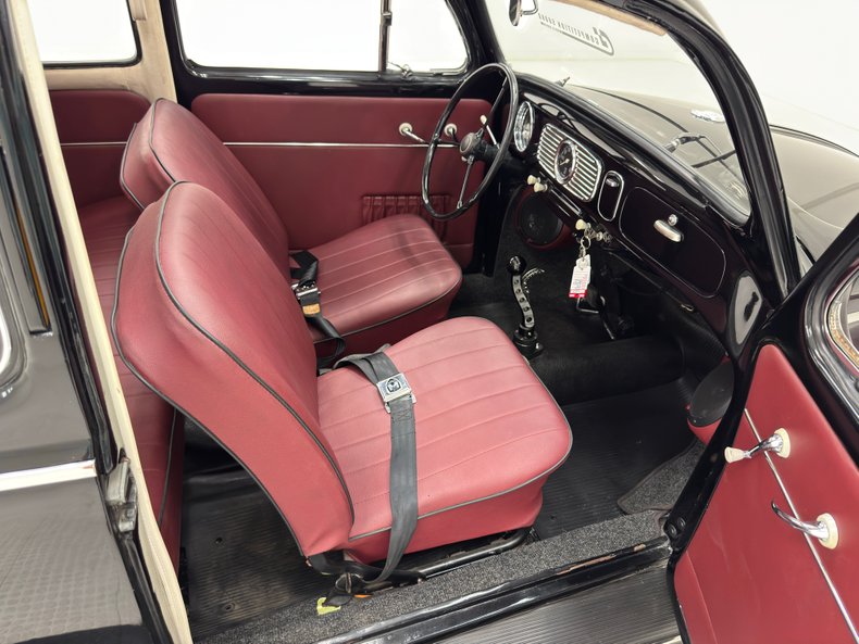 Volkswagen-Beetle-1956-Black-Oxblood-40