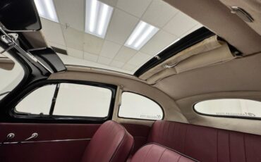 Volkswagen-Beetle-1956-Black-Oxblood-41