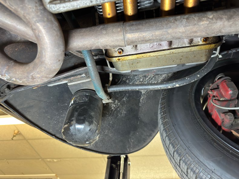 Volkswagen-Beetle-1956-Black-Oxblood-49