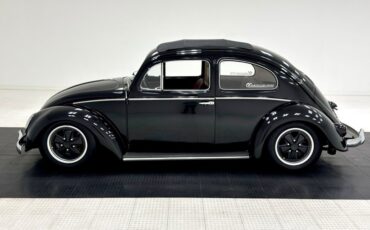 Volkswagen-Beetle-1956-Black-Oxblood-9