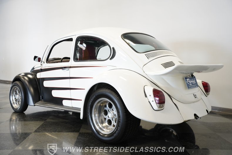 Volkswagen-Beetle-1973-White-Red-12