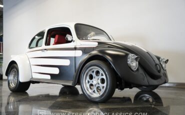 Volkswagen-Beetle-1973-White-Red-3