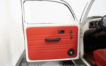 Volkswagen-Beetle-1973-White-Red-30