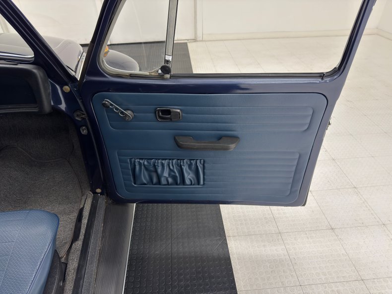 Volkswagen-Beetle-1975-Deift-Blue-Blue-31