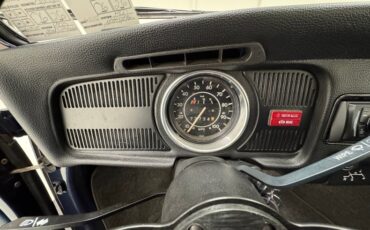 Volkswagen-Beetle-1975-Deift-Blue-Blue-39