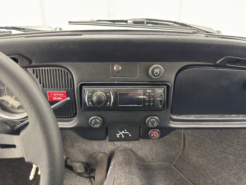 Volkswagen-Beetle-1975-Deift-Blue-Blue-41