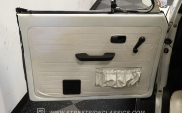 Volkswagen-Beetle-1979-White-White-11