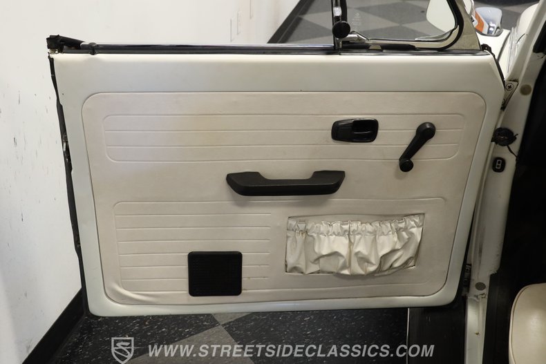 Volkswagen-Beetle-1979-White-White-11