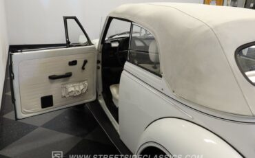 Volkswagen-Beetle-1979-White-White-35