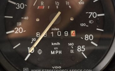 Volkswagen-Beetle-1979-White-White-38