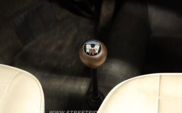 Volkswagen-Beetle-1979-White-White-40