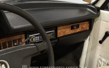 Volkswagen-Beetle-1979-White-White-41