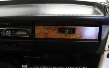 Volkswagen-Beetle-1979-White-White-45