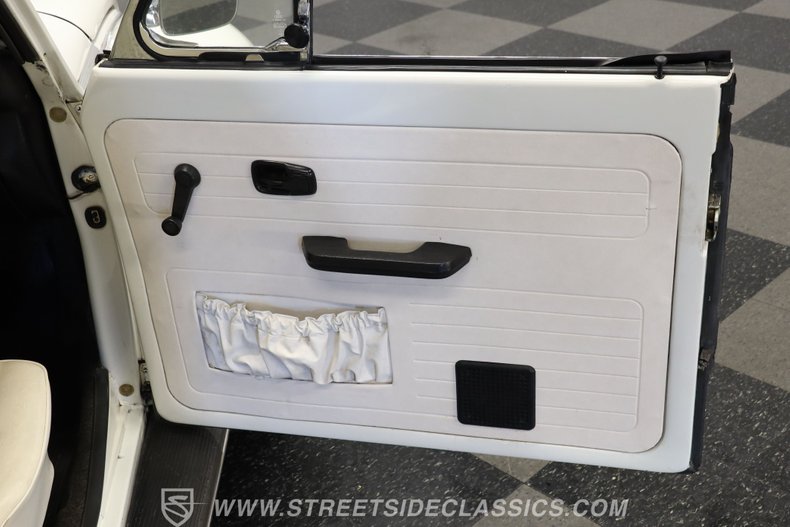 Volkswagen-Beetle-1979-White-White-46