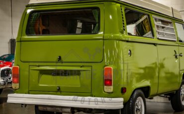 Volkswagen-Bus-1978-Green-Green-13