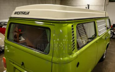Volkswagen-Bus-1978-Green-Green-14