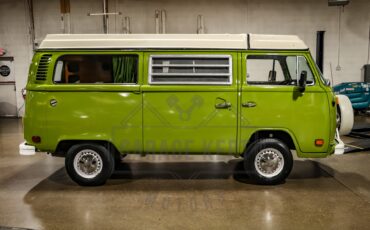 Volkswagen-Bus-1978-Green-Green-19
