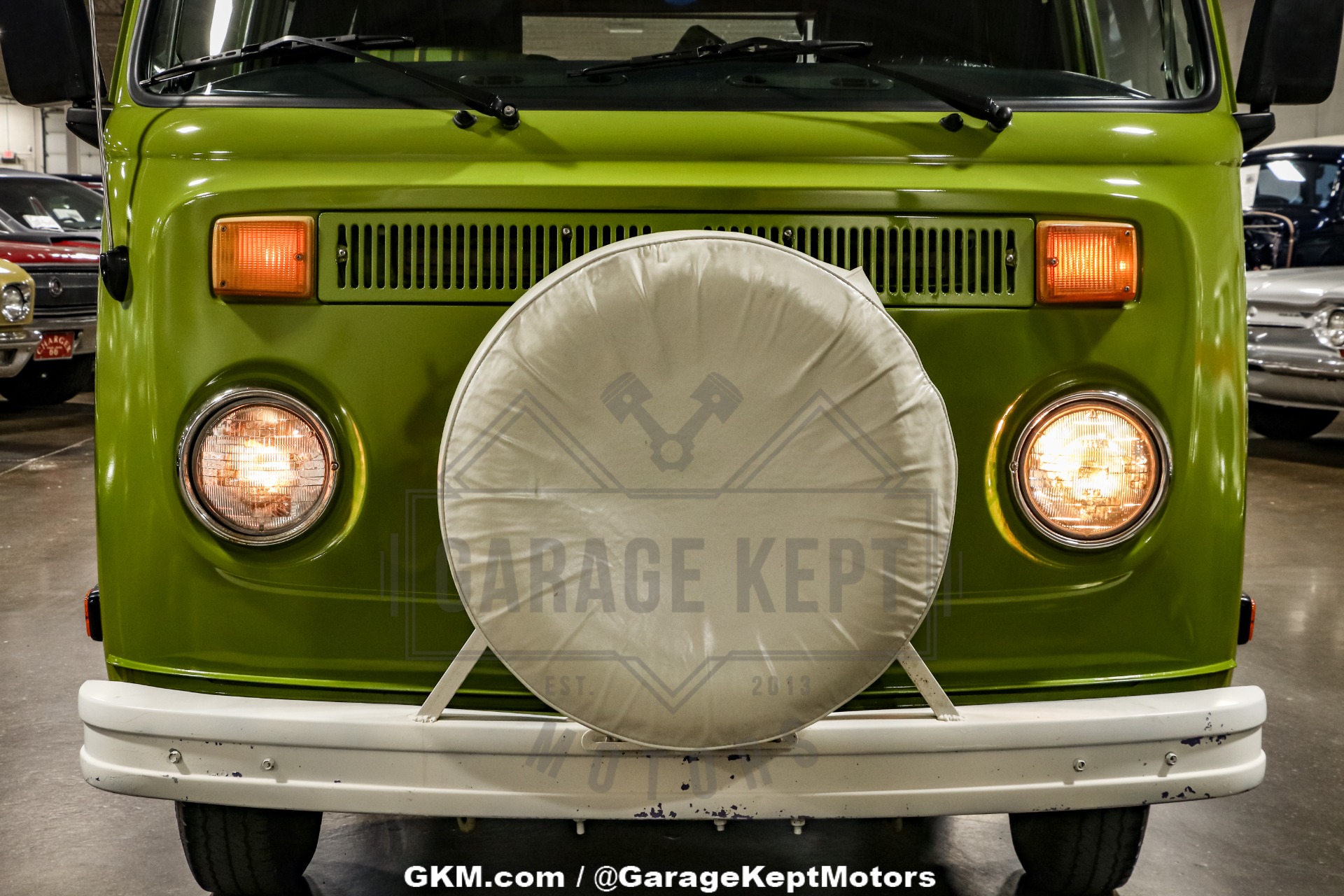 Volkswagen-Bus-1978-Green-Green-27