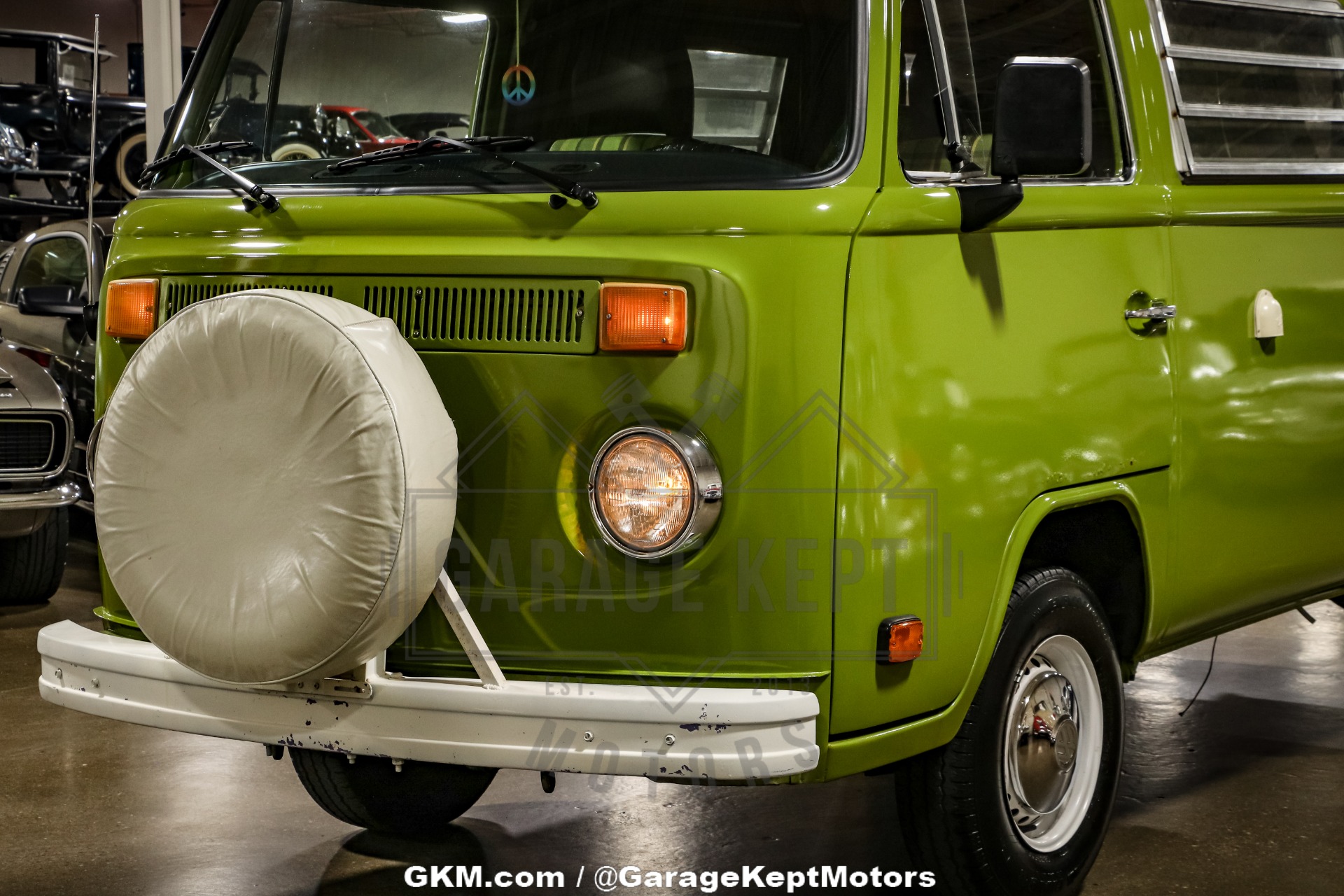 Volkswagen-Bus-1978-Green-Green-28