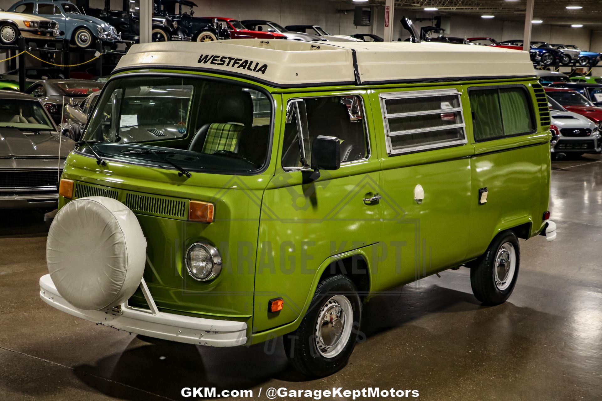 Volkswagen-Bus-1978-Green-Green-33