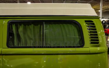 Volkswagen-Bus-1978-Green-Green-40