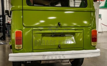 Volkswagen-Bus-1978-Green-Green-41