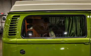 Volkswagen-Bus-1978-Green-Green-45
