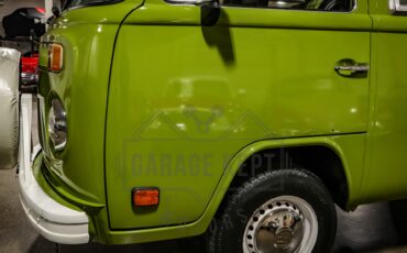 Volkswagen-Bus-1978-Green-Green-48