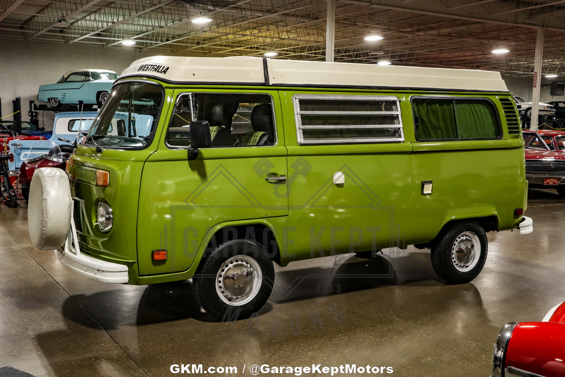 Volkswagen-Bus-1978-Green-Green-6