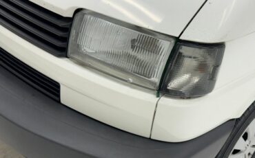 Volkswagen-Eurovan-1995-White-Light-Gray-15